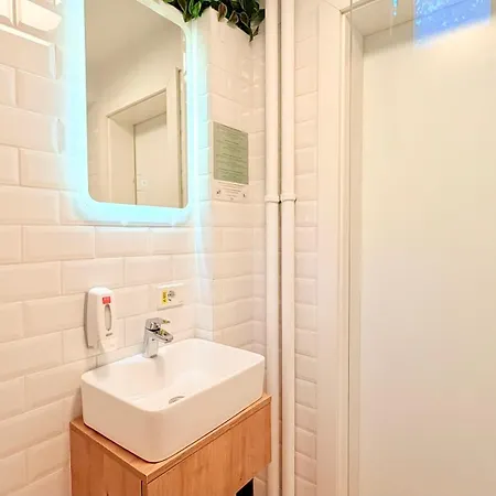 Apartamento Haven - Elegant 2br By Unirii Square *